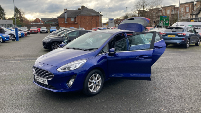 Ford Fiesta 1.1 Zetec 5dr Petrol Hatchback